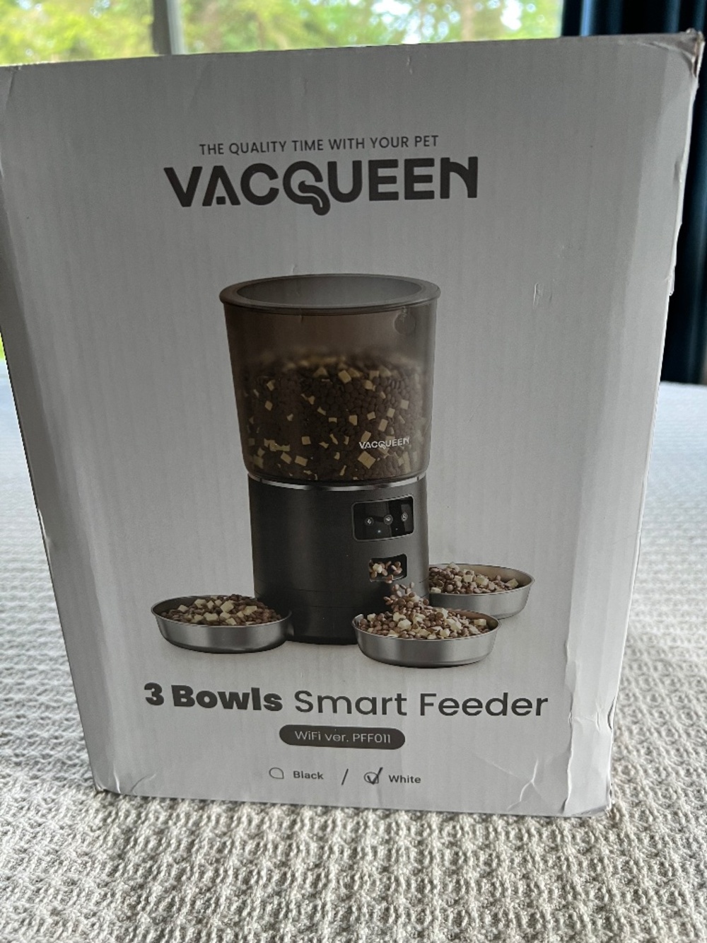 Vacqueen 3 Bowl Automatic Cat Feeder, White